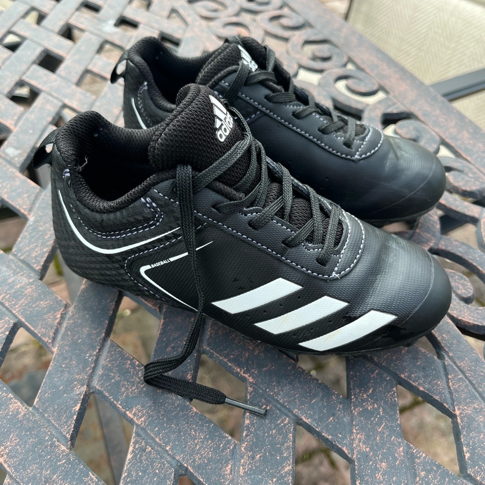 Adidas Kids baseball cleats